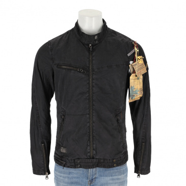 Яке мъже khujo