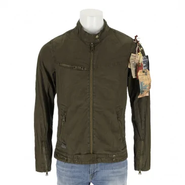 Яке мъже khujo