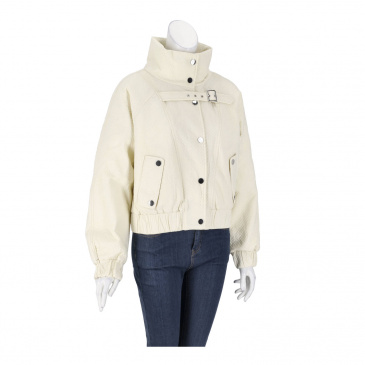 Яке жени ONLY