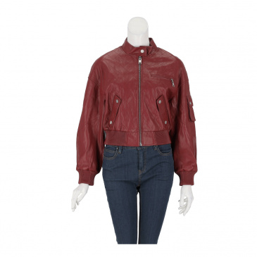 Яке жени ONLY