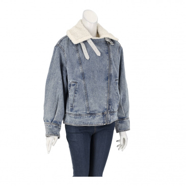 Яке жени ONLY