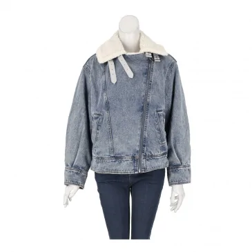 Яке жени ONLY