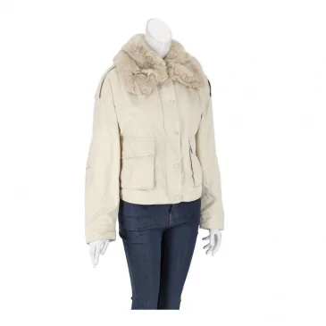 Яке жени ONLY