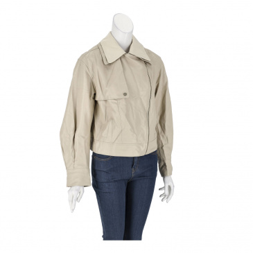 Яке жени ONLY