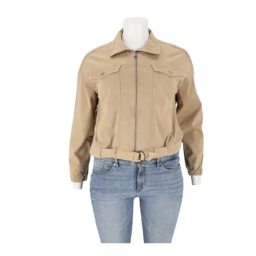 Яке жени Comma,