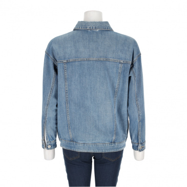 Яке жени s.Oliver