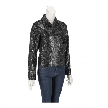 Яке жени GUESS