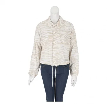 Яке жени GUESS