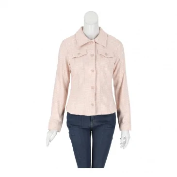 Яке жени GUESS