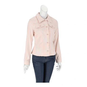 Яке жени GUESS