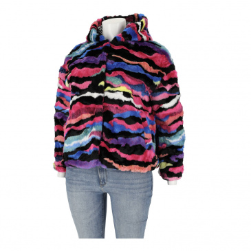 Яке жени Desigual