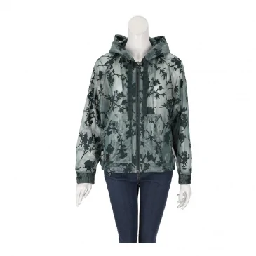 Яке жени Desigual