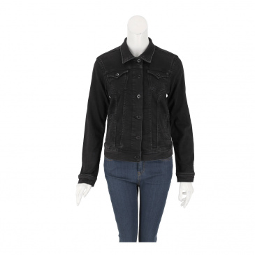 Яке жени Pepe Jeans