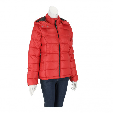 Яке жени Pepe Jeans