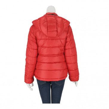 Яке жени Pepe Jeans