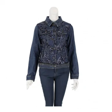 Яке жени Desigual