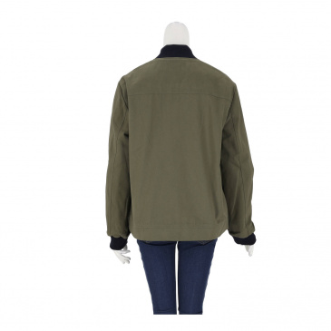 Яке жени Desigual