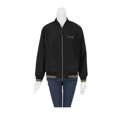 Яке жени Pepe Jeans