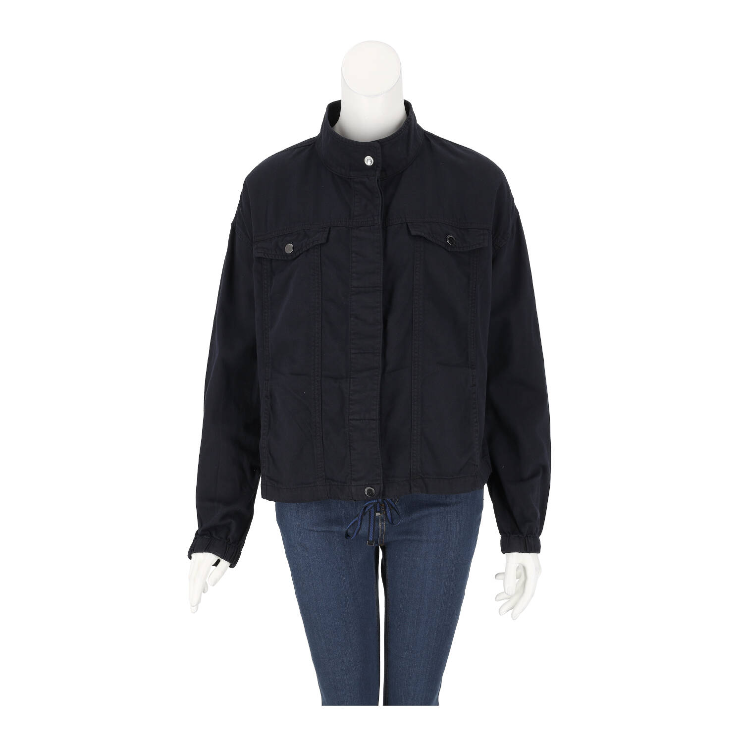 Яке жени Comma,