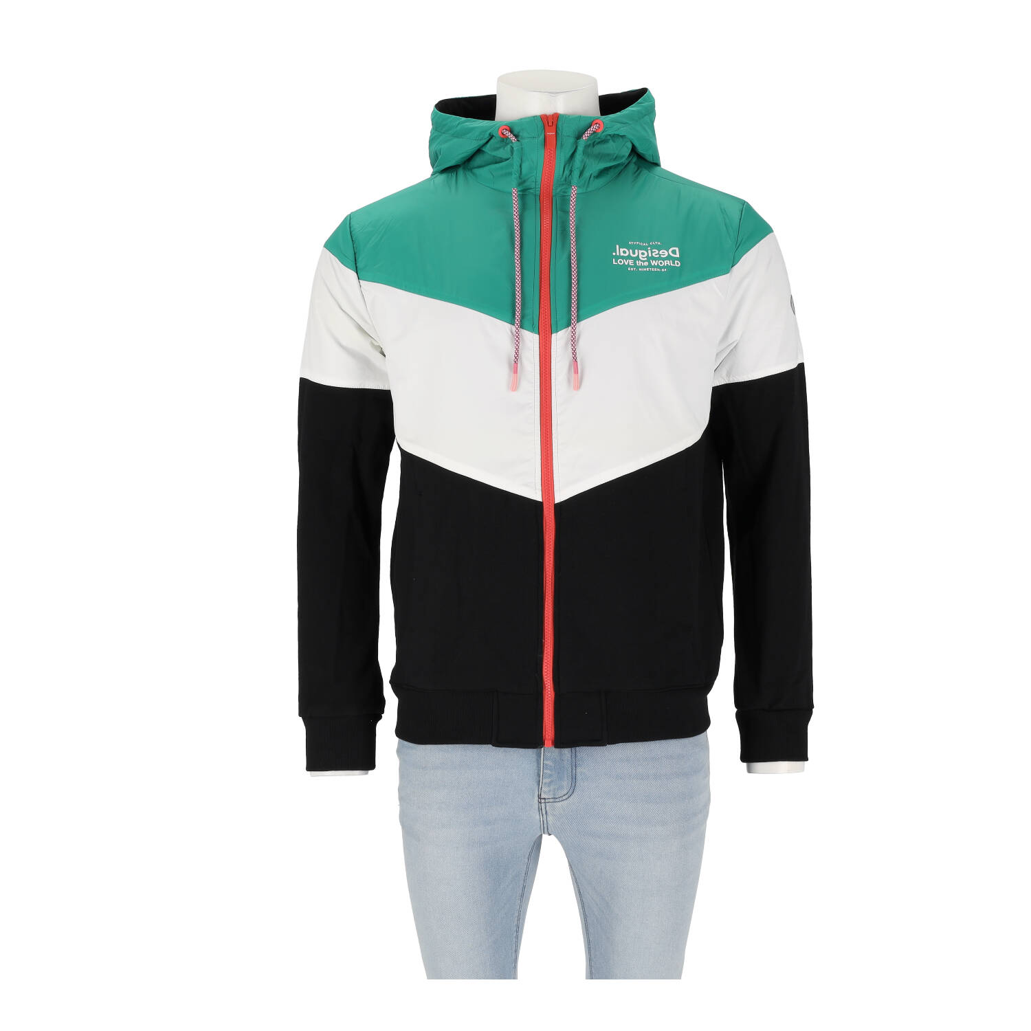 Яке мъже Desigual