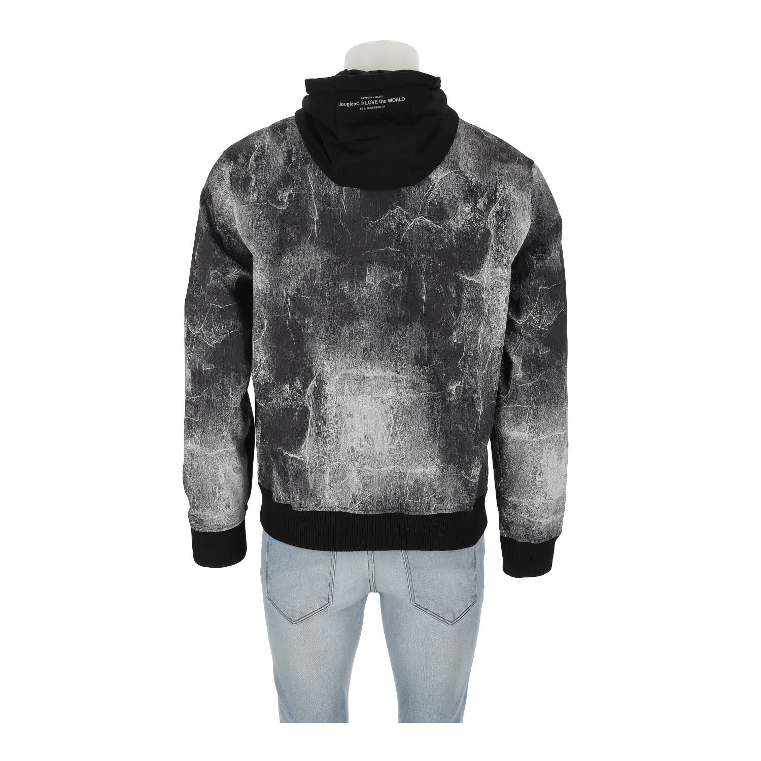 Яке мъже Desigual